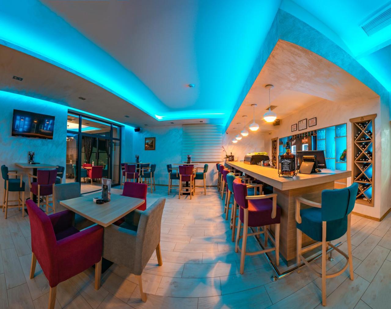 Motel Felikitas Laktasi Ngoại thất bức ảnh