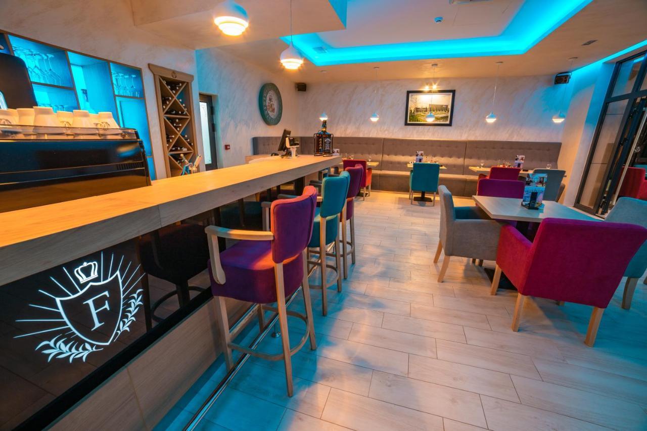 Motel Felikitas Laktasi Ngoại thất bức ảnh