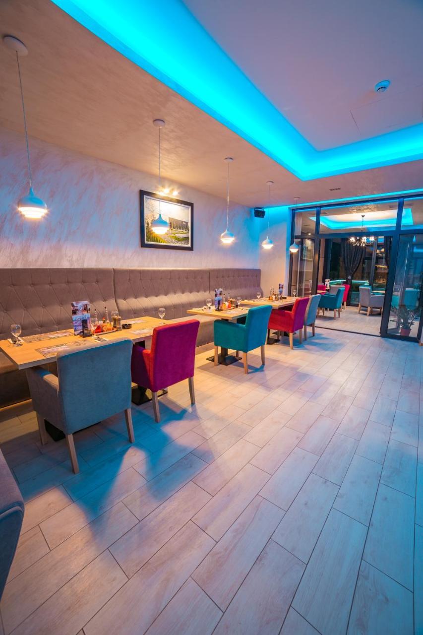 Motel Felikitas Laktasi Ngoại thất bức ảnh