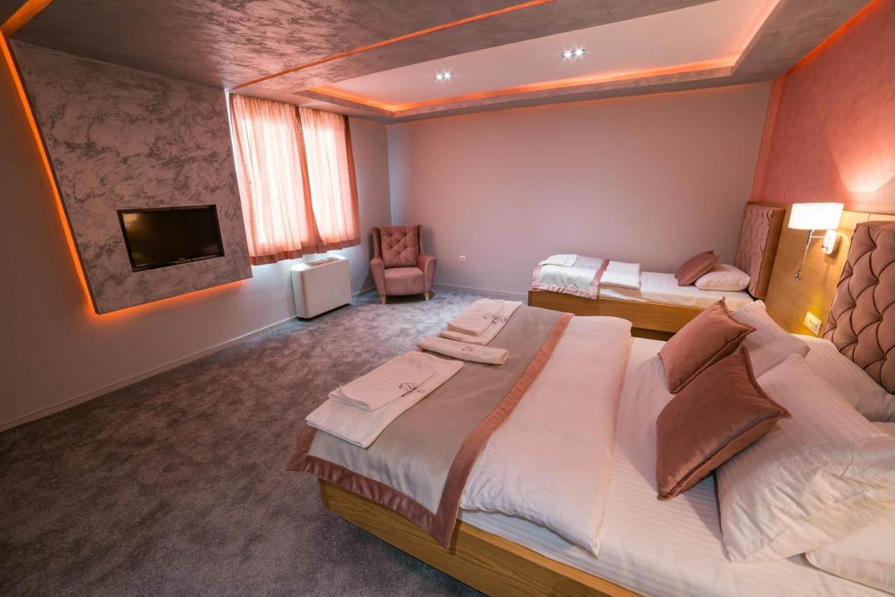 Motel Felikitas Laktasi Ngoại thất bức ảnh