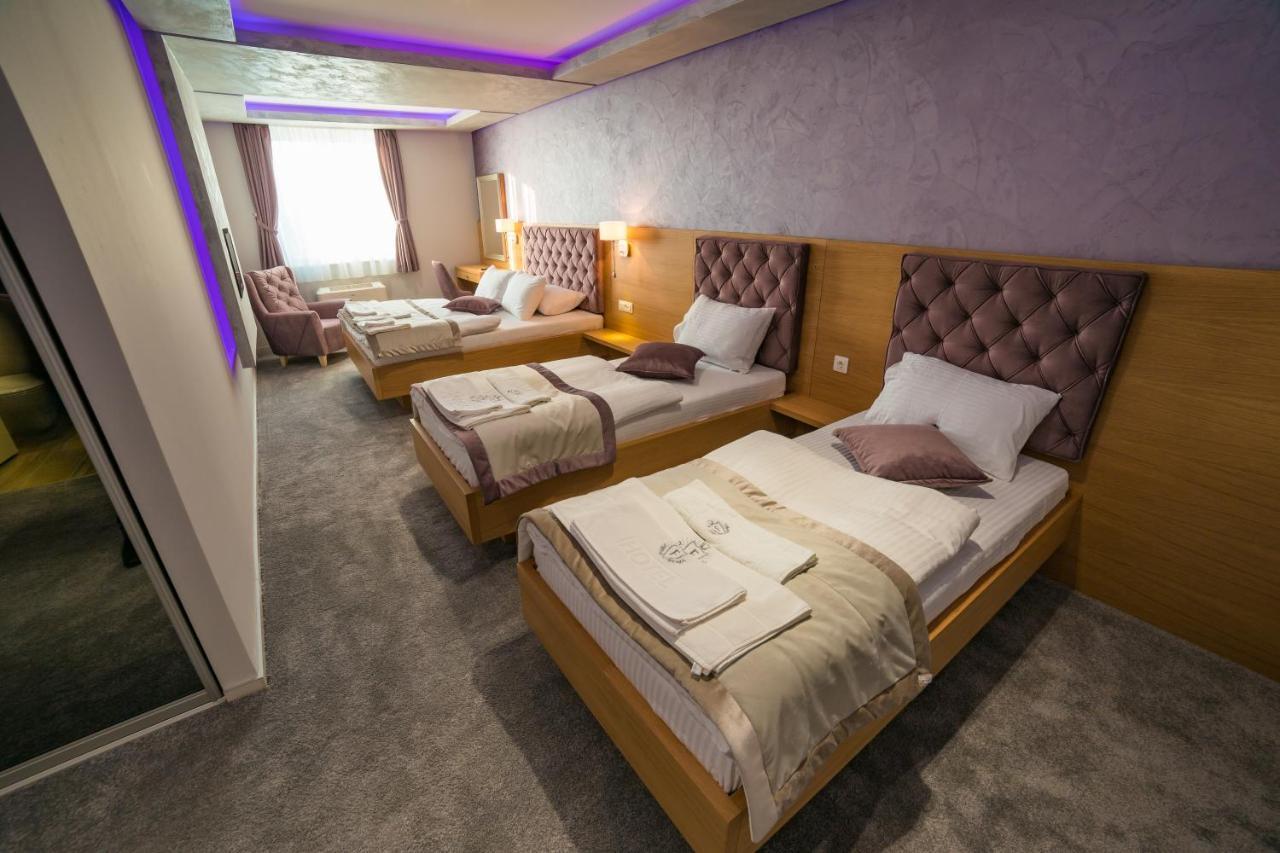 Motel Felikitas Laktasi Ngoại thất bức ảnh