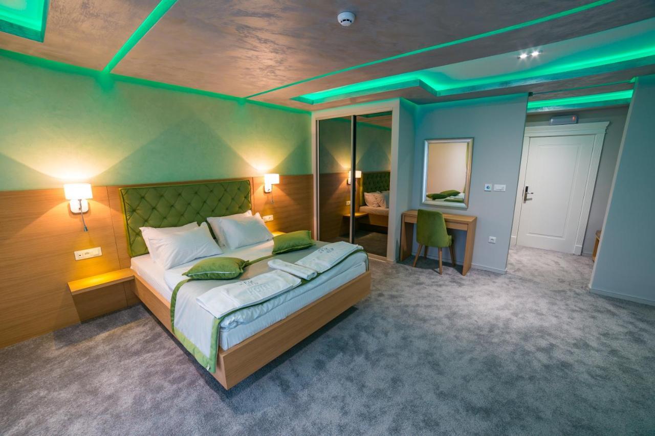 Motel Felikitas Laktasi Ngoại thất bức ảnh